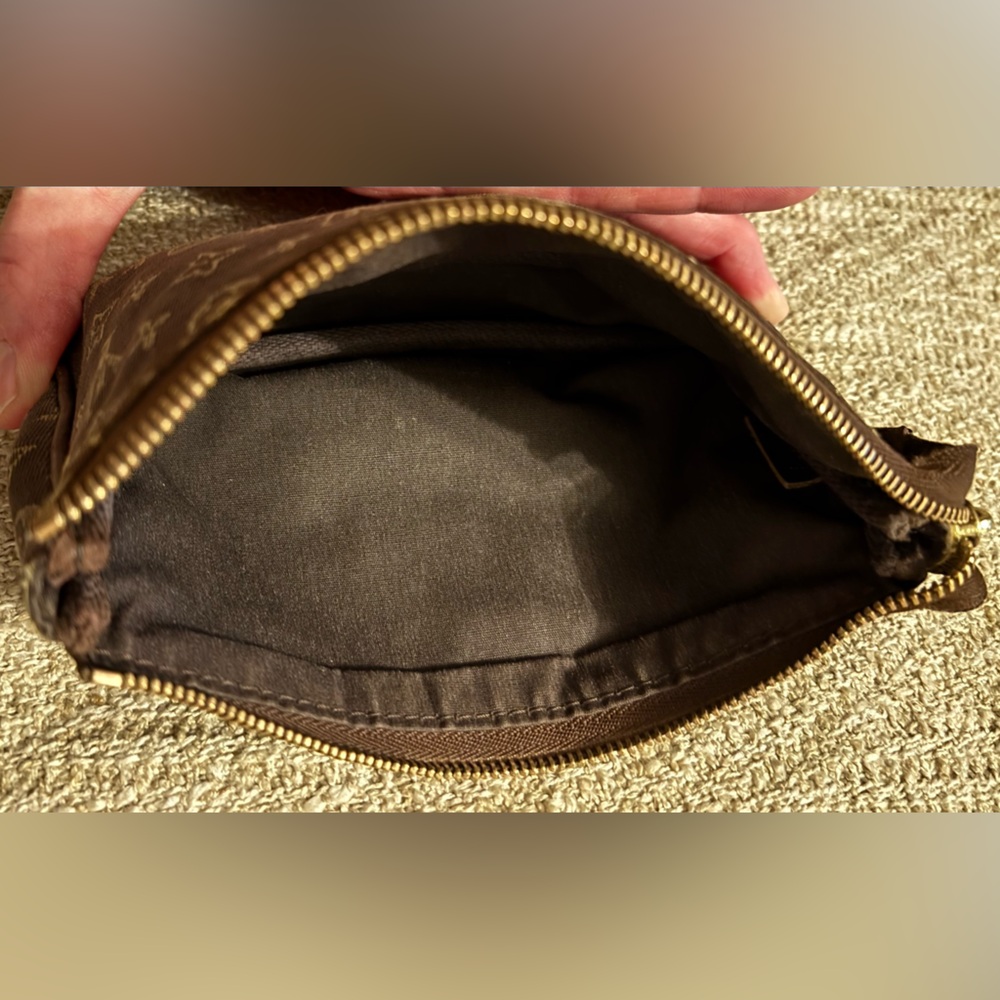 π Louis Vuitton Brown Mini Lin Pouch - Picture 3 of 10